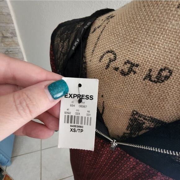 Express multi‎ pattern RED AND BLACK lace yoke trim Sheath dress size XS NEw! - Picture 9 of 11